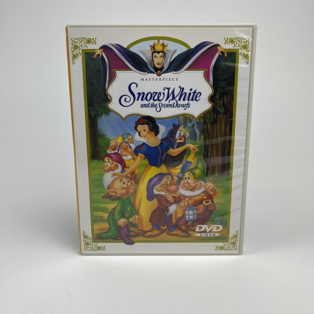 Walt Disney Snow White and The 7 Dwarfs DVD  Dopey Grumpy Doc Sleepy Sneezy